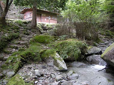 080927一軒屋避難小屋