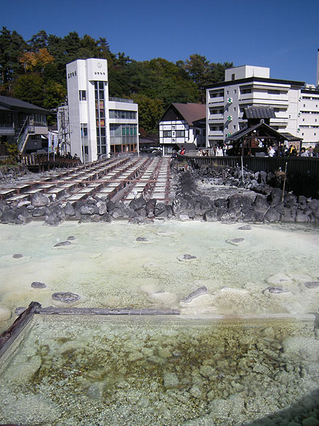 101023草津温泉湯畑1