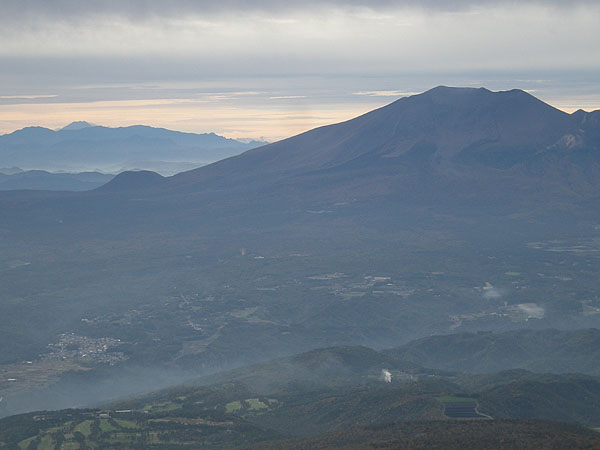 101024草津白根山頂から富士山