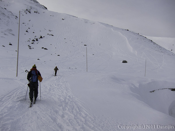 111127立山スキー・国見岳へ、昨年の雪崩の斜面