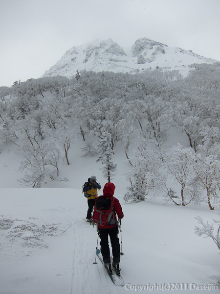 120325白根山、座禅山コル