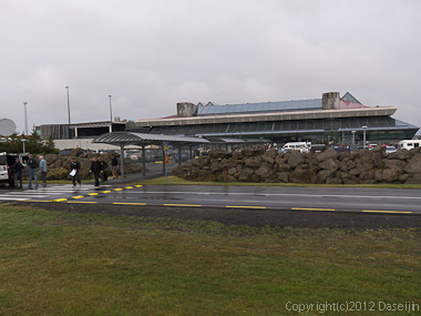 120804アイスランド、グリーンランド・ケプラヴィーク国際空港